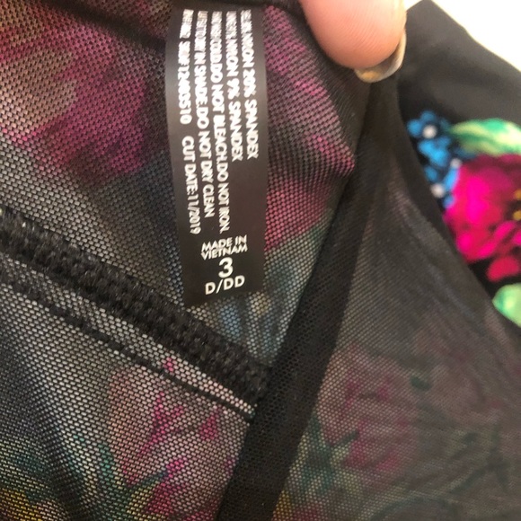 Torrid Black Floral Lattice Underwire Swim Bikini Top Plus Size 3 D/DD - Picture 6 of 7